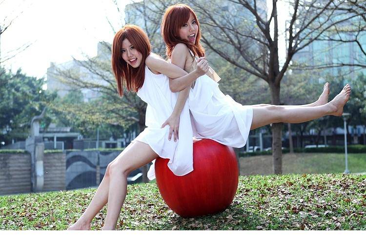 姐妹花By2娇俏靓丽写真组图