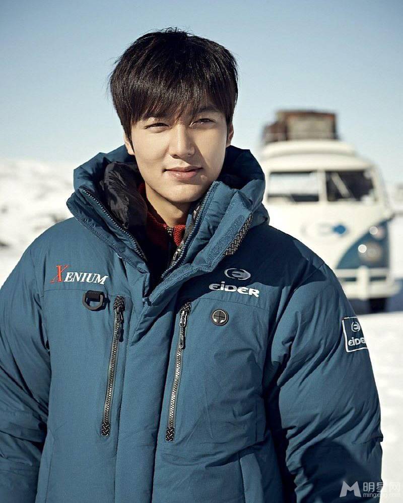 李敏镐雪地大展笑容 迷倒少女心