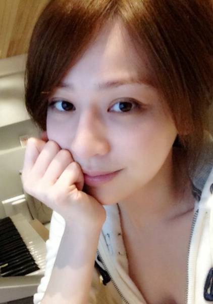 女歌手王心凌自拍美照曝光