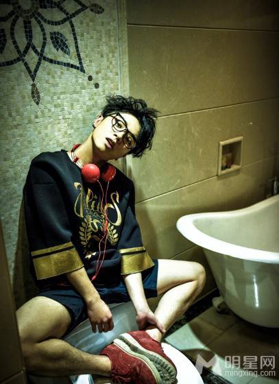快男五强华晨宇欧豪 时尚潮男时尚写真