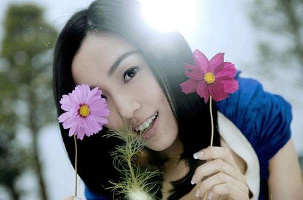 范玮琪散发青春活力唯美写真