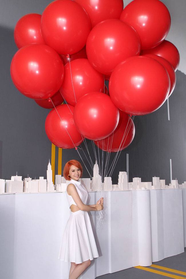 甜心女神杨丞琳纯白天使之翼写真