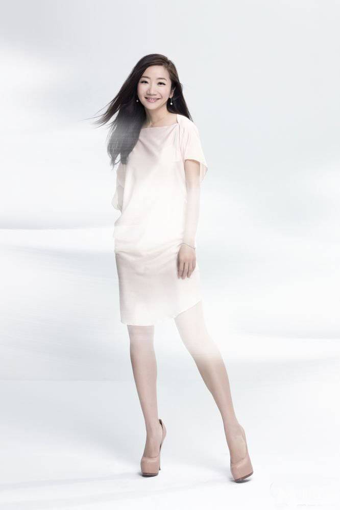 谢霆锋携陈坤陶晶莹担任快男评委