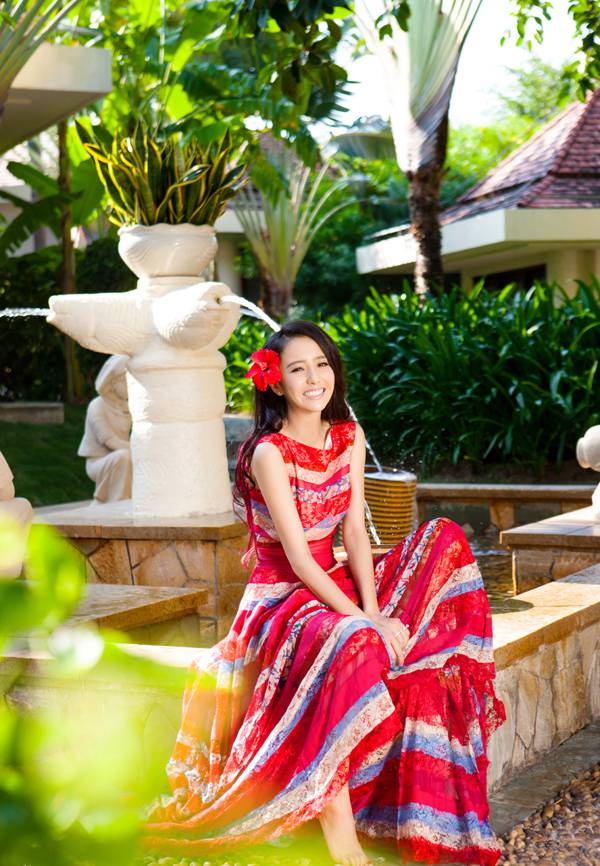 佟丽娅海边婚纱浪漫写真全集