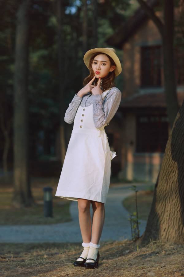 邱欣怡百变造型迷人写真全集