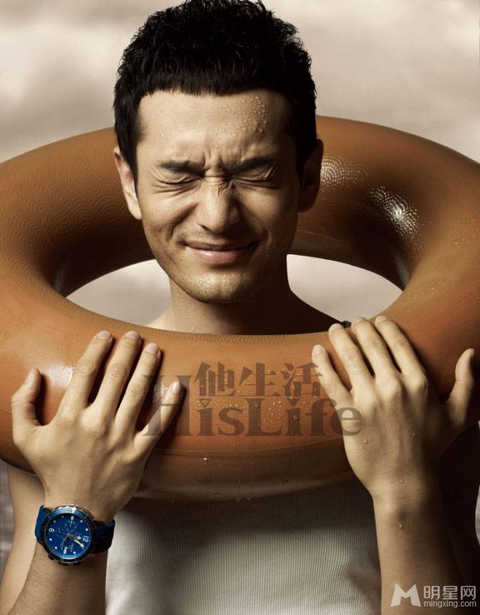 型男黄晓明鬼马搞怪生活写照