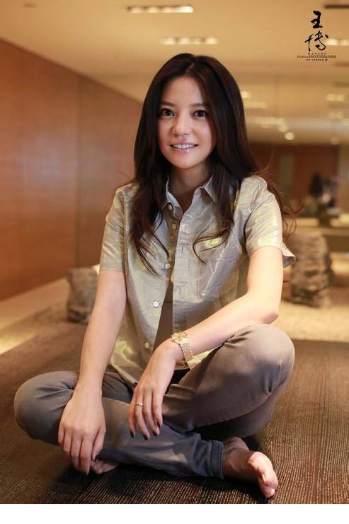 女星赵薇美丽动人生活照