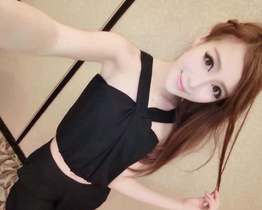 宅男女神王曼妮性感自拍