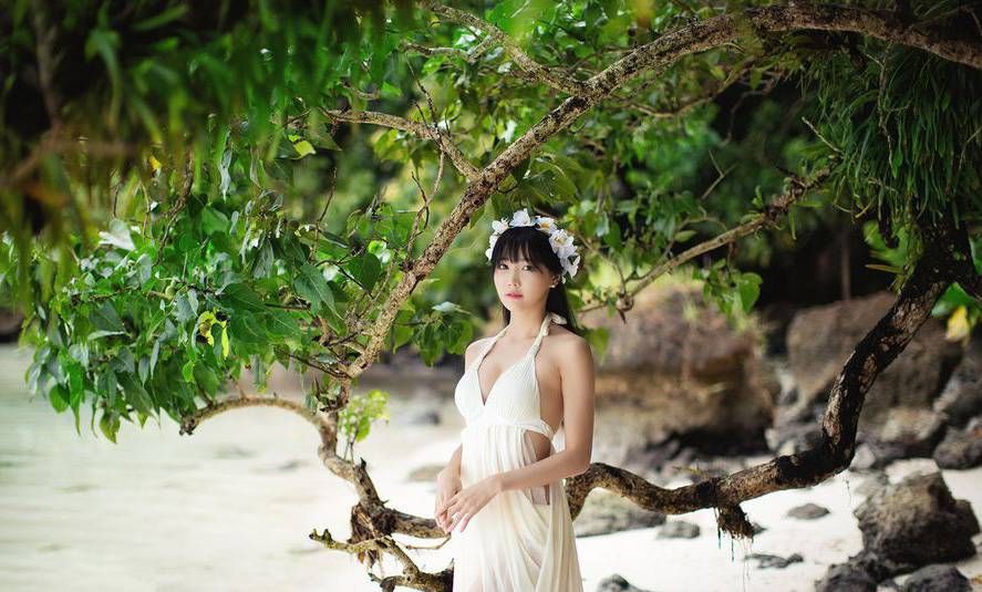 韩国美女模特韩佳恩清凉海报