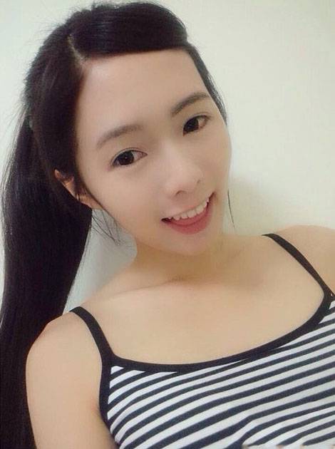 网络红人简廷芮甜美生活照