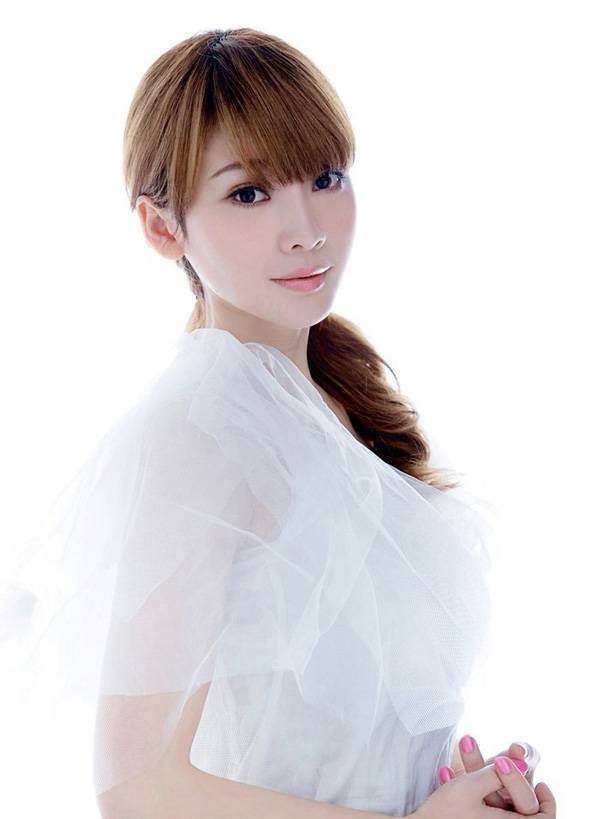 女神柳岩清凉装迷人写真