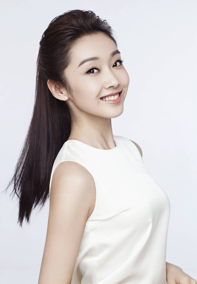 梨涡女神宣璐春日清新甜美笑容写真