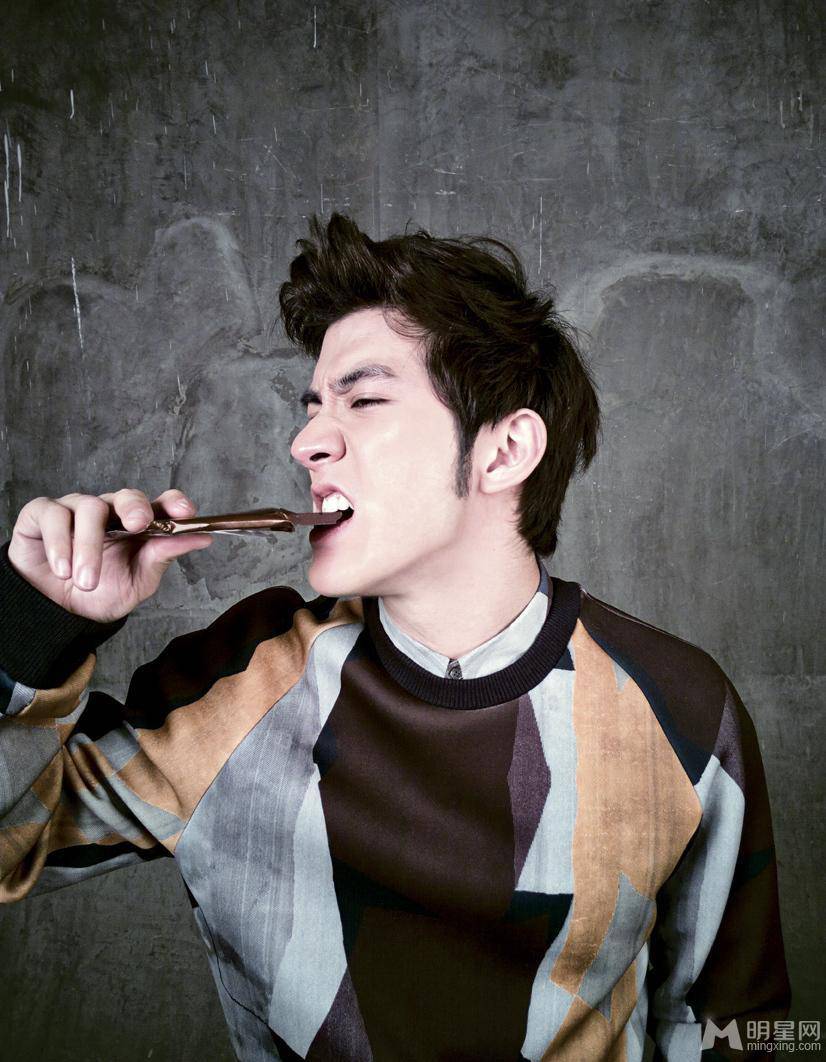 暖男李治廷情人节制造浪漫惊喜