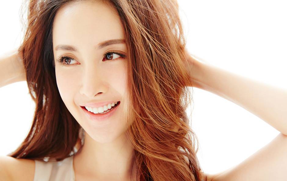 王若心甜美时尚纯白纱裙写真