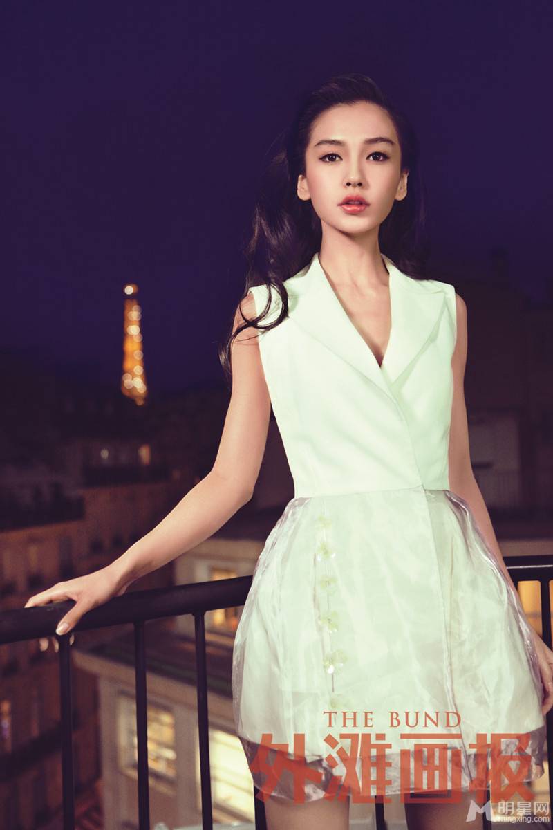 Angelababy眼神魅惑迷人组图