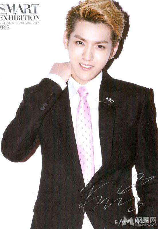 Kris吴亦凡清纯活力帅气写真