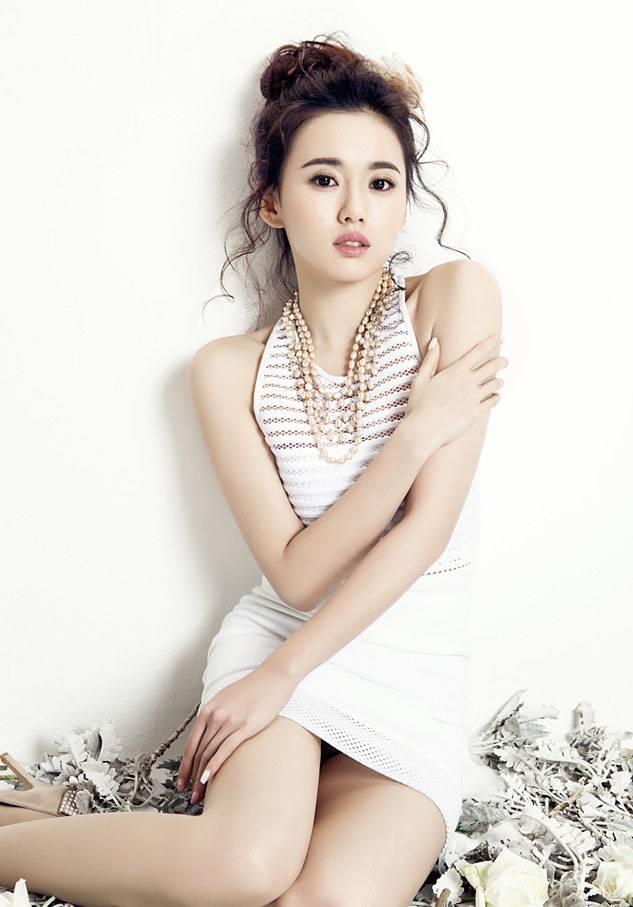 甜美女星江铠同百变时尚造型