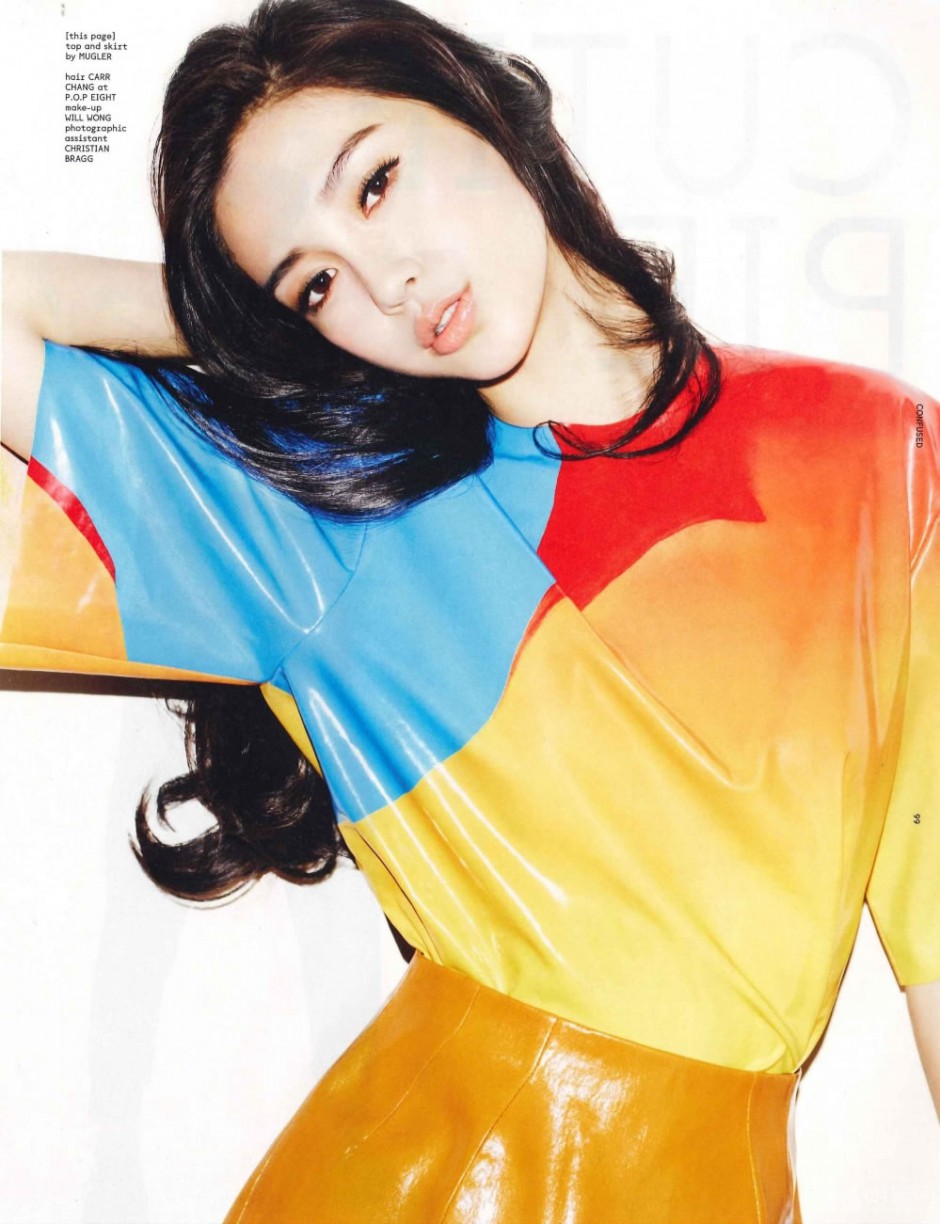 Angelababy展现酷帅柔情百变写真