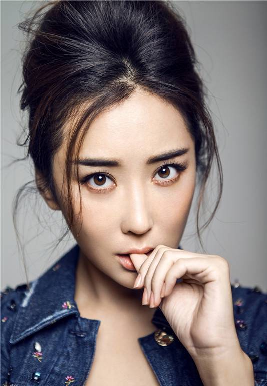 内地明星美女杜若溪早春性感迷人写真