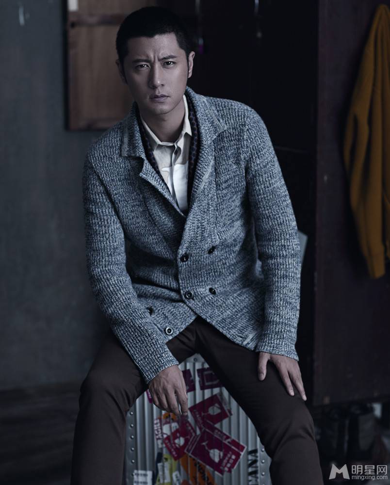 任重型男帅气忧郁复古风写真EP