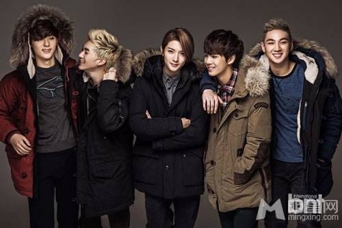 韩国帅气造型男团NU'EST冬季写真