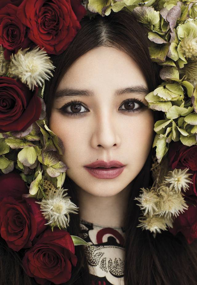 不老女神徐若�初春妩媚写真