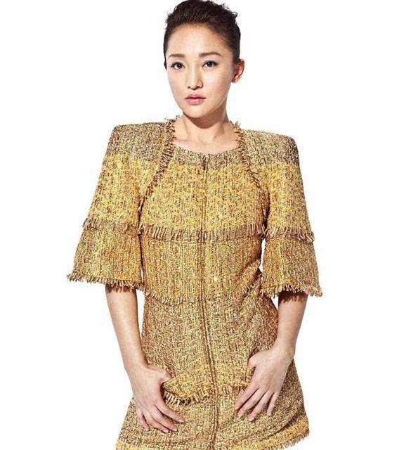 明星美女周迅性感低胸妩媚写真