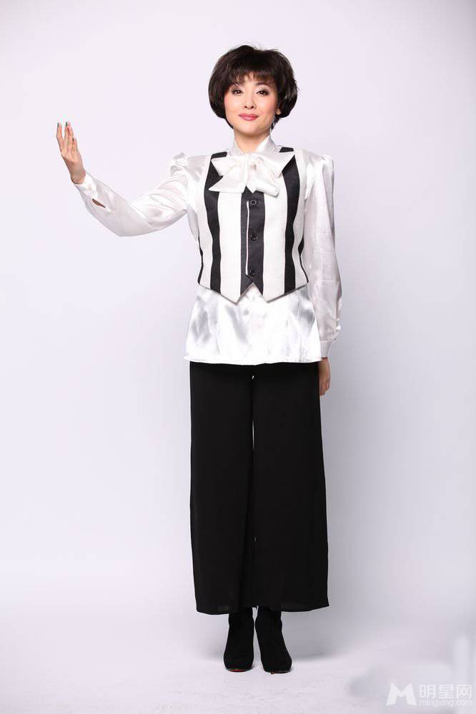 百变大咖秀演员逼真仿真秀