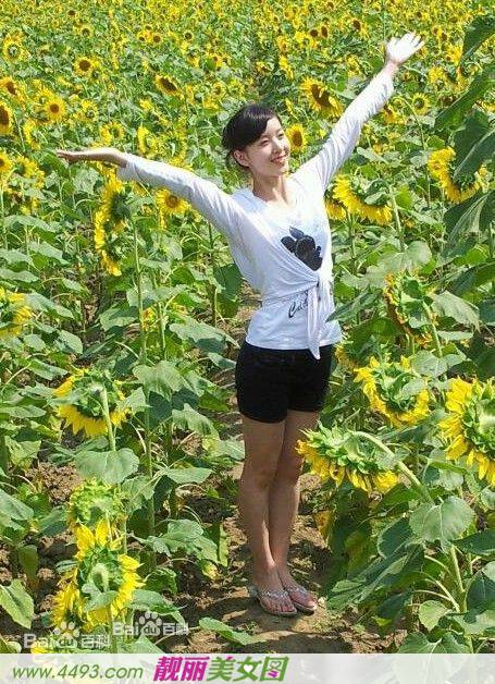 奶茶妹妹章泽天清纯可爱生活照集锦