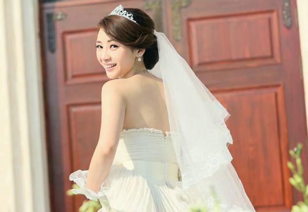 电视剧《咱们结婚吧》柳岩唯美婚纱剧照