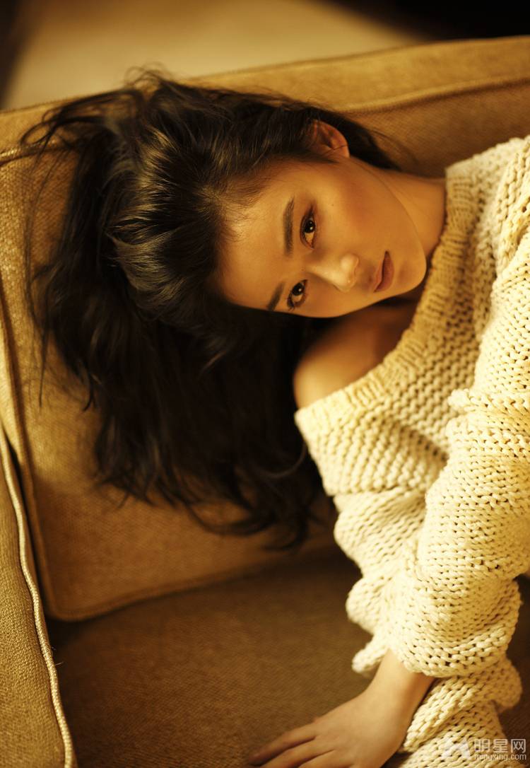 内地女演员袁姗姗温婉迷人写真