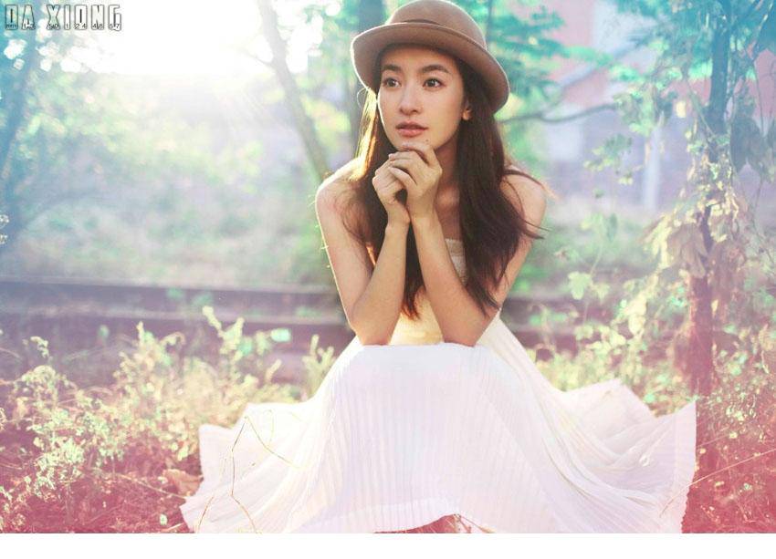 李晟唯美灵动春日甜美风格写真