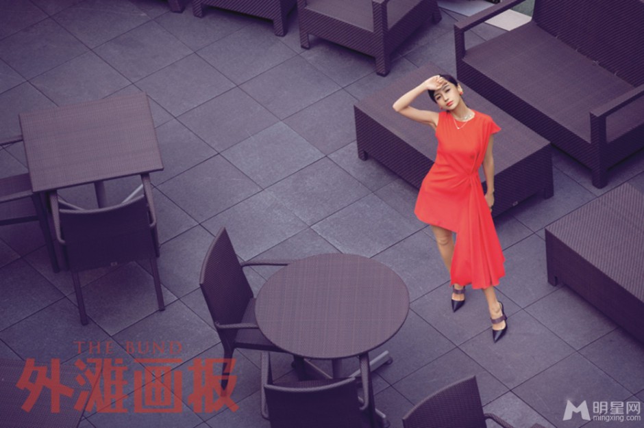 Angelababy眼神魅惑迷人组图