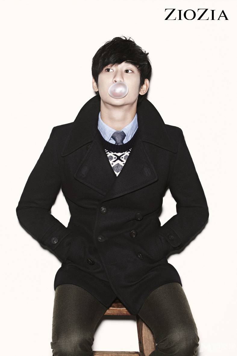 金秀贤时尚服饰精美画报写真