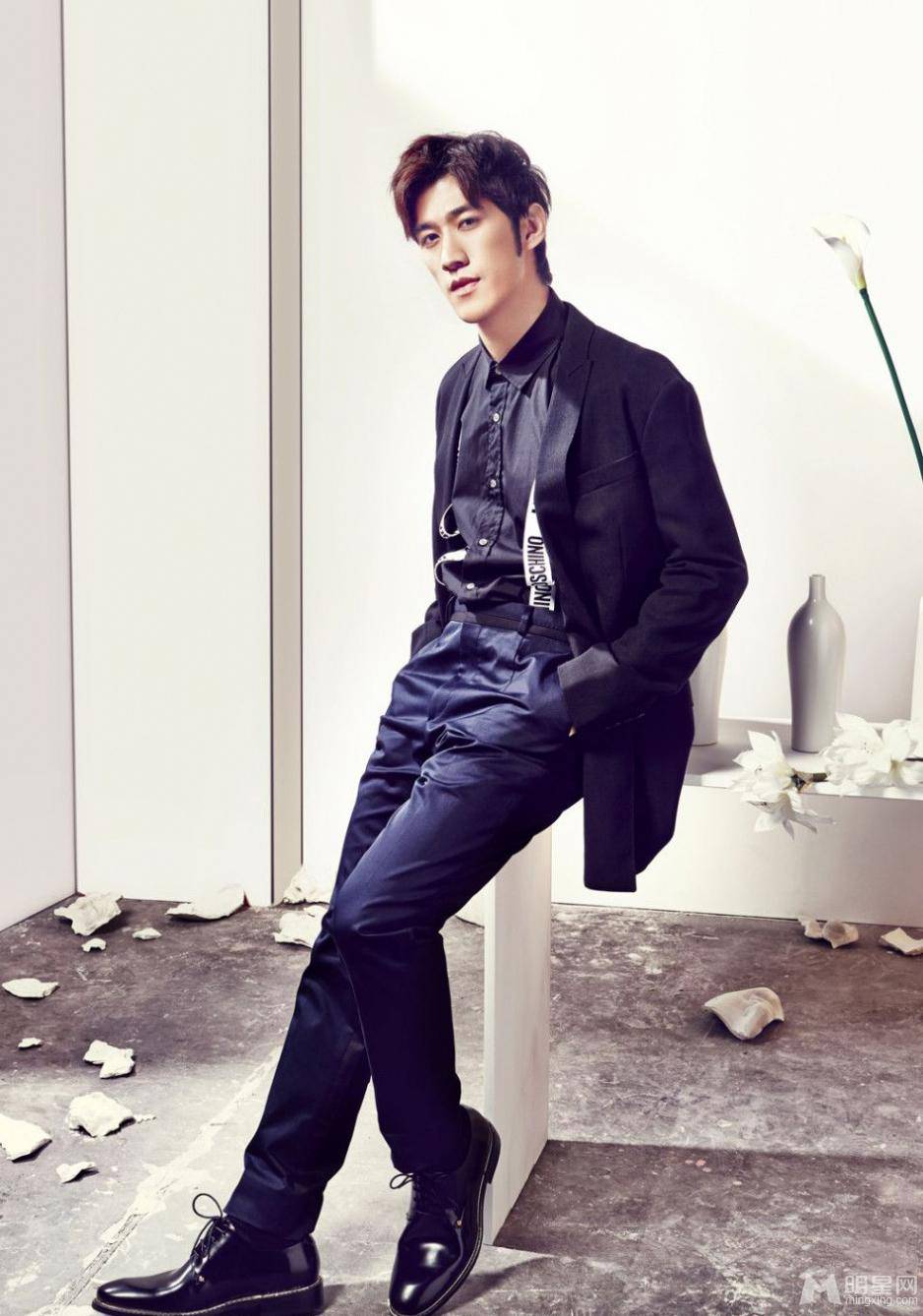 花样美男子李治廷中分发型显青春活力