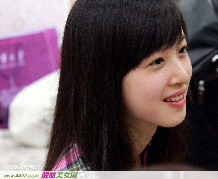 奶茶妹妹章泽天清纯可爱生活照集锦