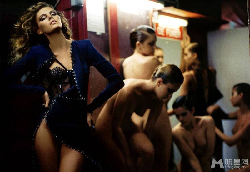 性感美女玛丽娜・琳查杂志封面诱惑拍摄