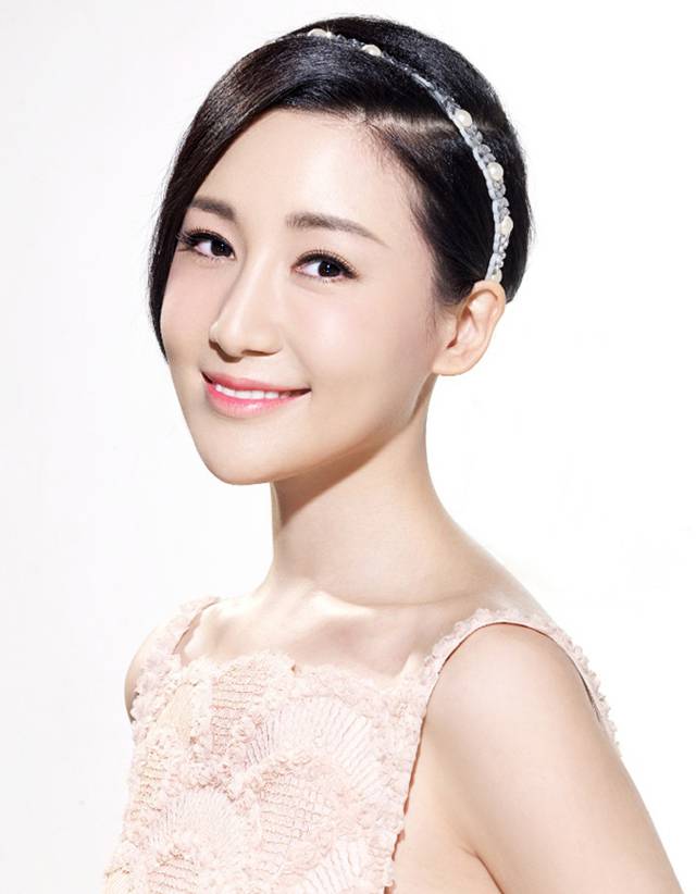 刘梓妍端庄大方知性轻熟女范