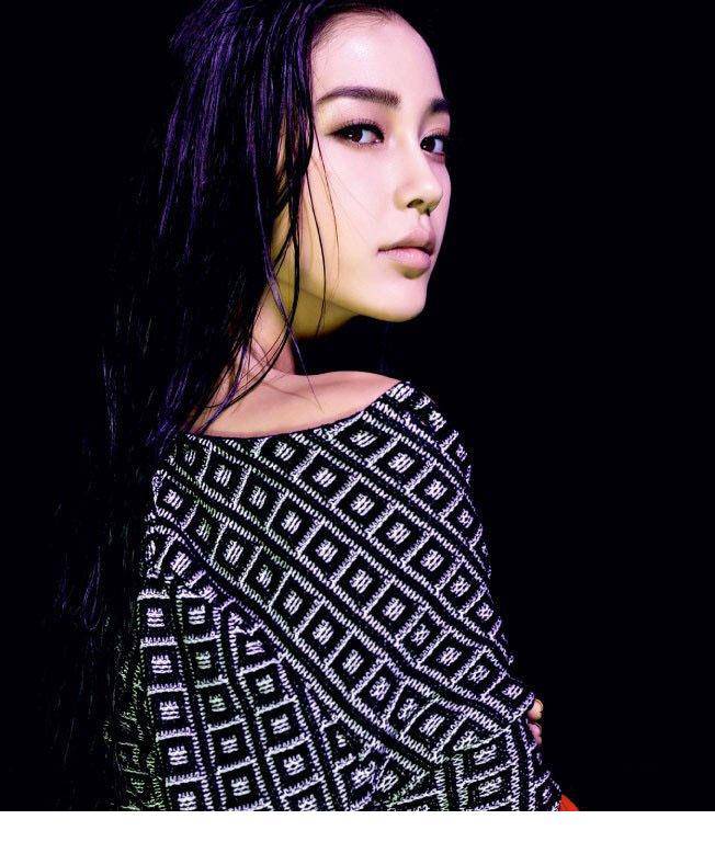 杨颖美丽优雅姿态写真