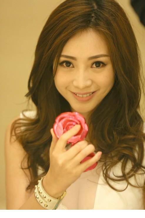 性感女星柳岩唯美动人写真合集