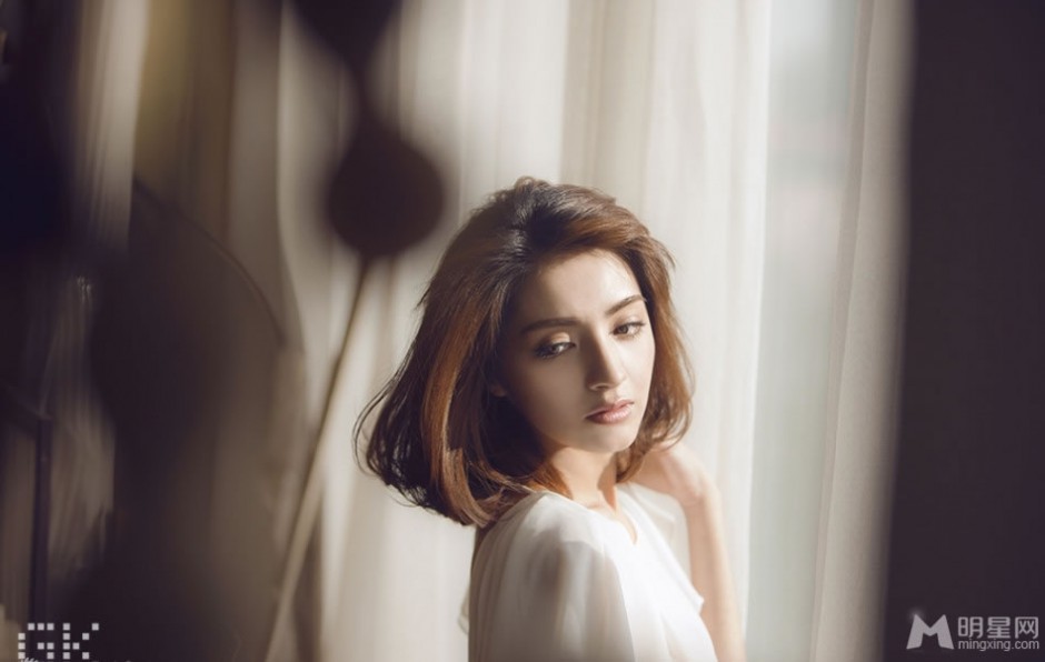 麦迪娜清新宛如女神迷人写真