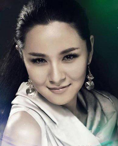 女星李亚红性感撩人大片