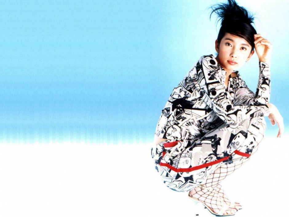 明星李冰冰时尚写真彰显女人魅力