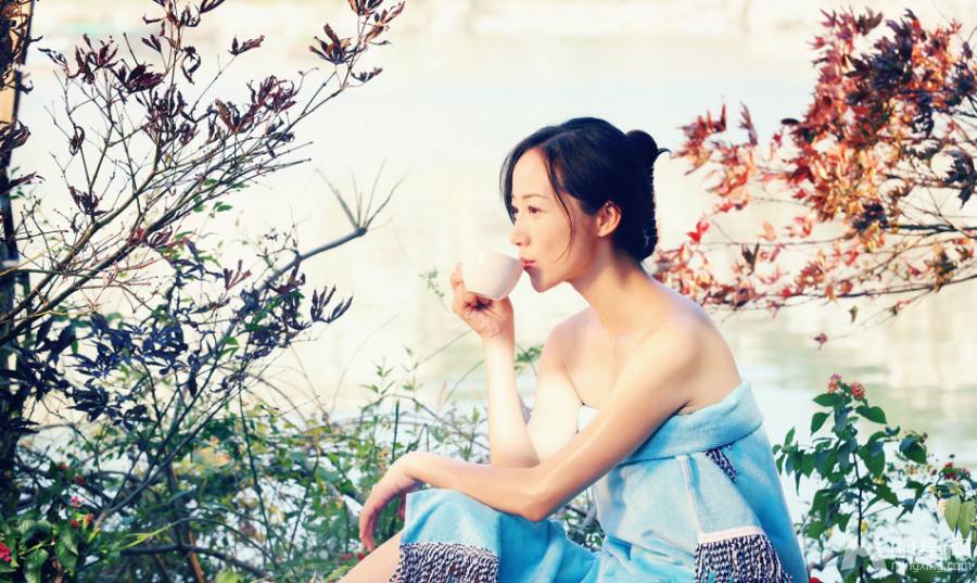 韩雪香艳迷人出浴照