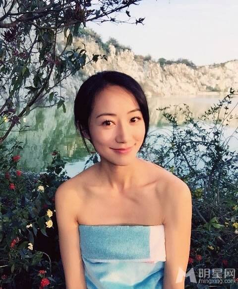 韩雪香艳迷人出浴照