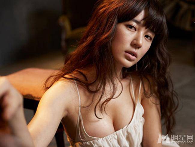 韩国女星尹恩惠内衣代言性感写真