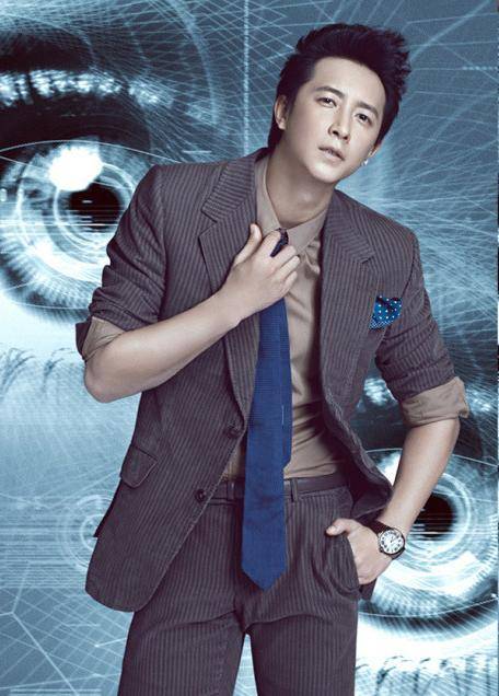 男歌手韩庚小西服尽秀男星魅力