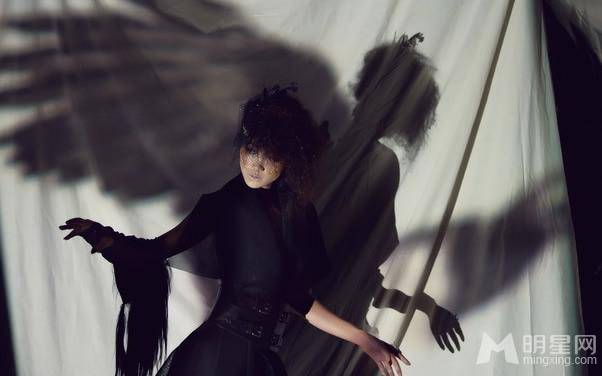 韩雪演绎天使恶魔高冷组图