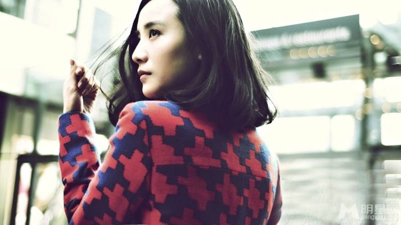宋佳尽显优雅文艺女人写真
