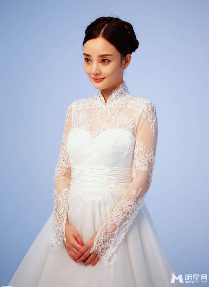 性感辣妈李小璐诠释复古迷人组图